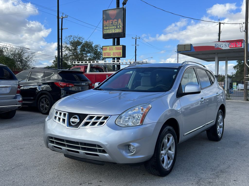 2011 Nissan Rogue Image 1