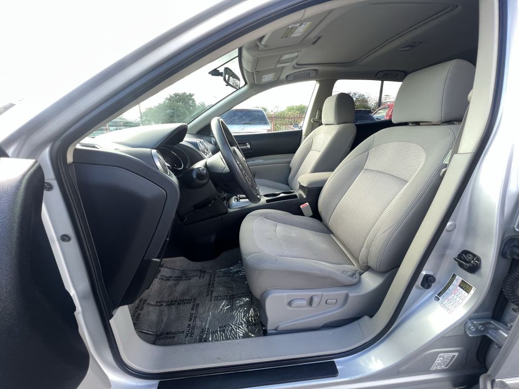 2011 Nissan Rogue Image 9