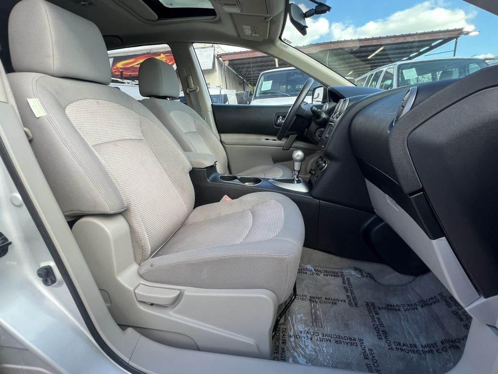 2011 Nissan Rogue Image 11