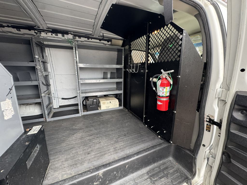 2007 GMC Savana Image 10