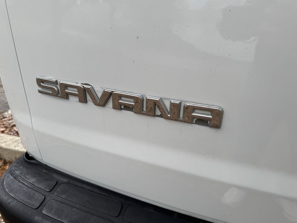 2007 GMC Savana Image 16