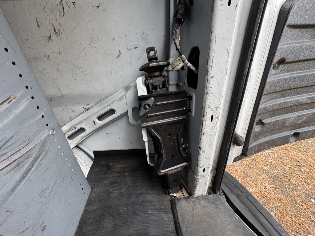 2007 GMC Savana Image 19