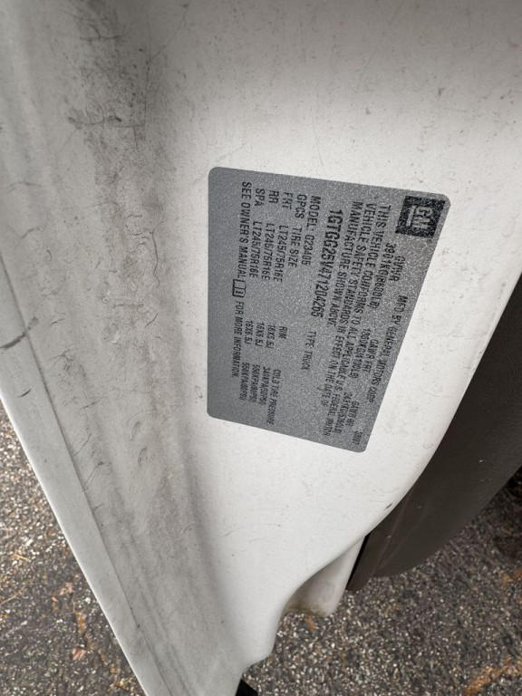 2007 GMC Savana Image 25