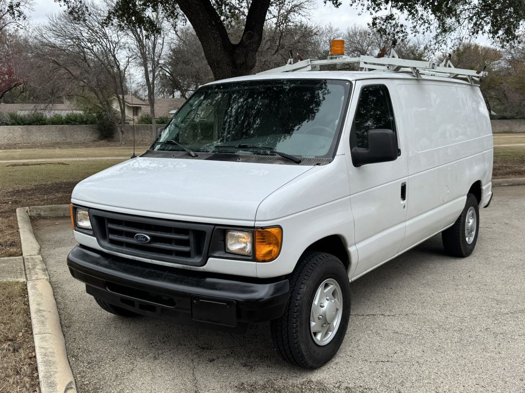 2007 Ford Econoline Image 2