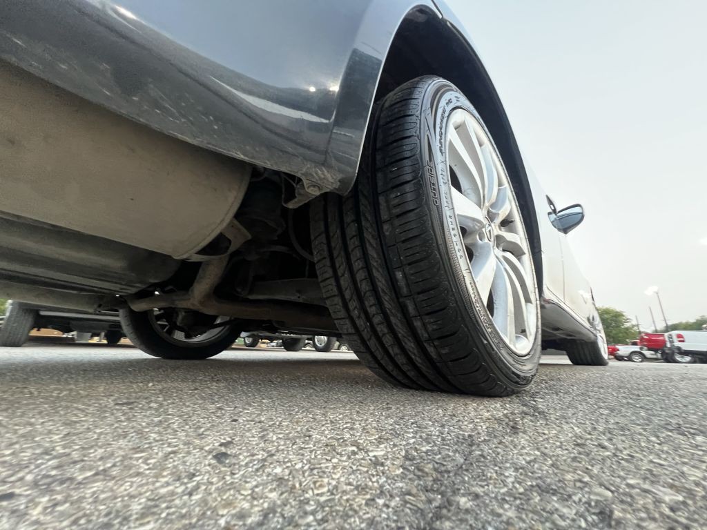 2006 Lexus IS Image 17