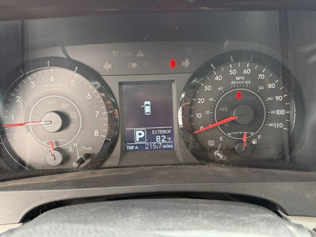 2015 Toyota Sienna Image 13