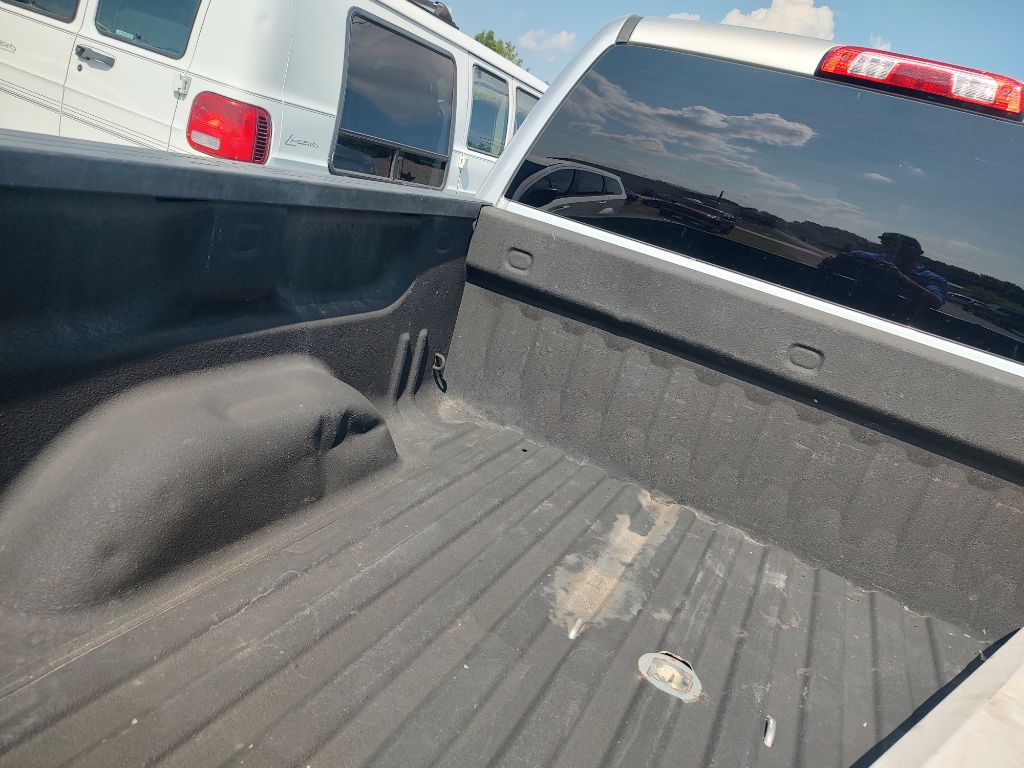 2018 GMC Sierra Image 3