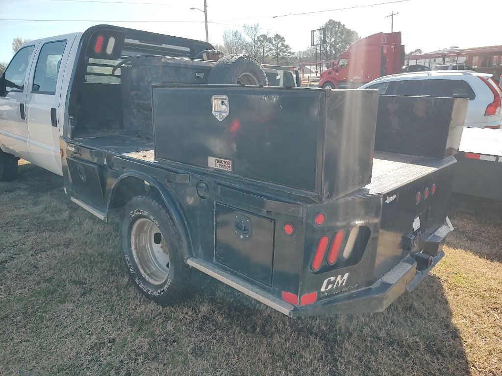 2016 Ford F-350 Image 2