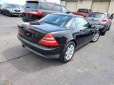 1999 Mercedes-Benz SLK-Class Image 3