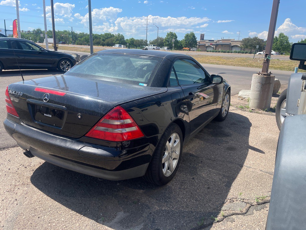 1999 Mercedes-Benz SLK-Class Image 8