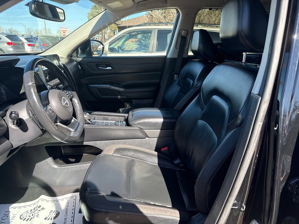 2022 Nissan Pathfinder Image 19