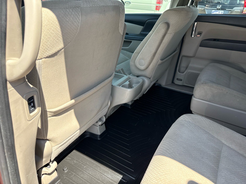 2014 Honda Odyssey Image 8