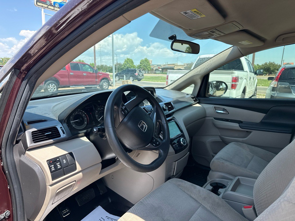 2014 Honda Odyssey Image 11