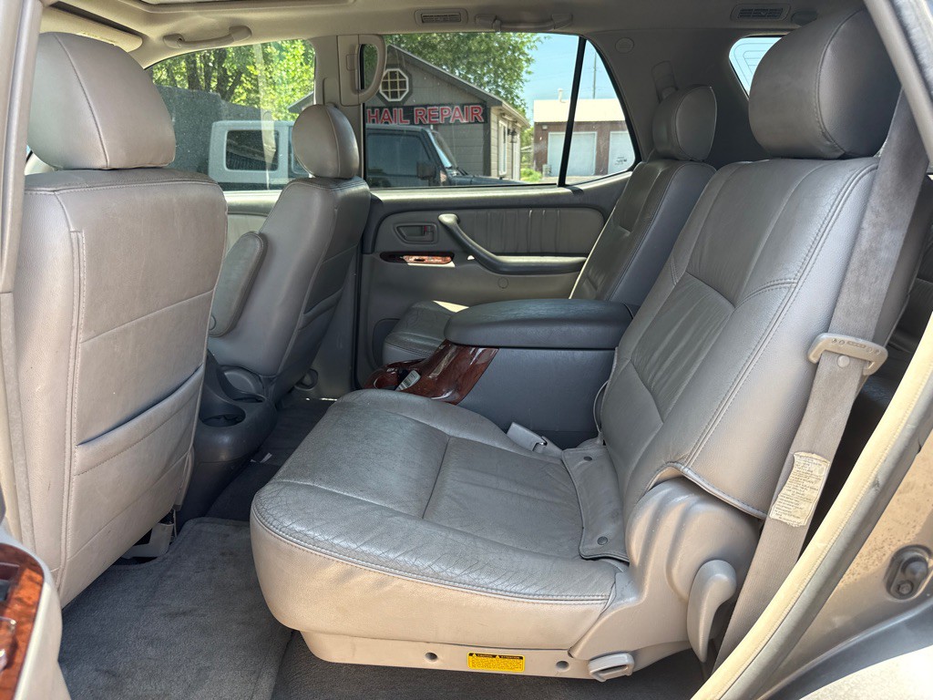 2006 Toyota Sequoia Image 8