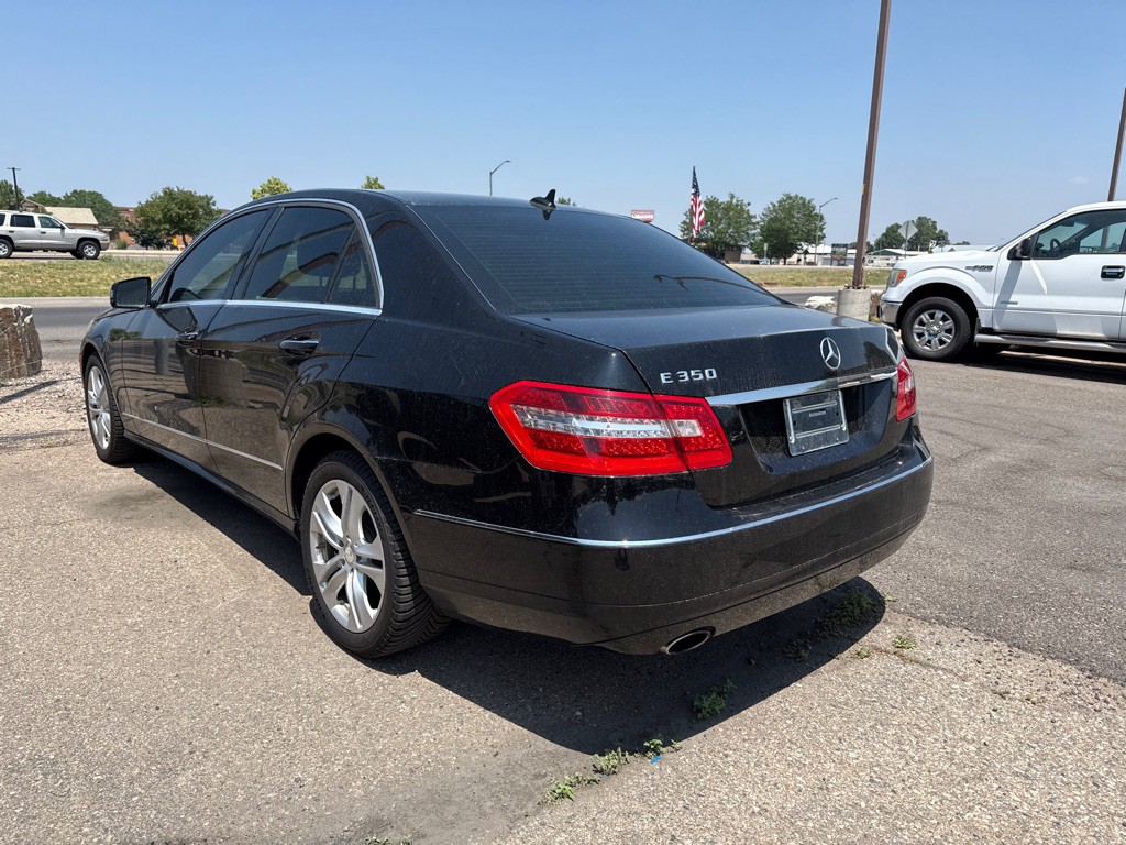 2010 Mercedes-Benz E-Class Image 6