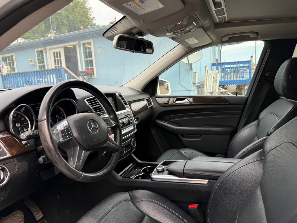 2014 Mercedes-Benz M-Class Image 7