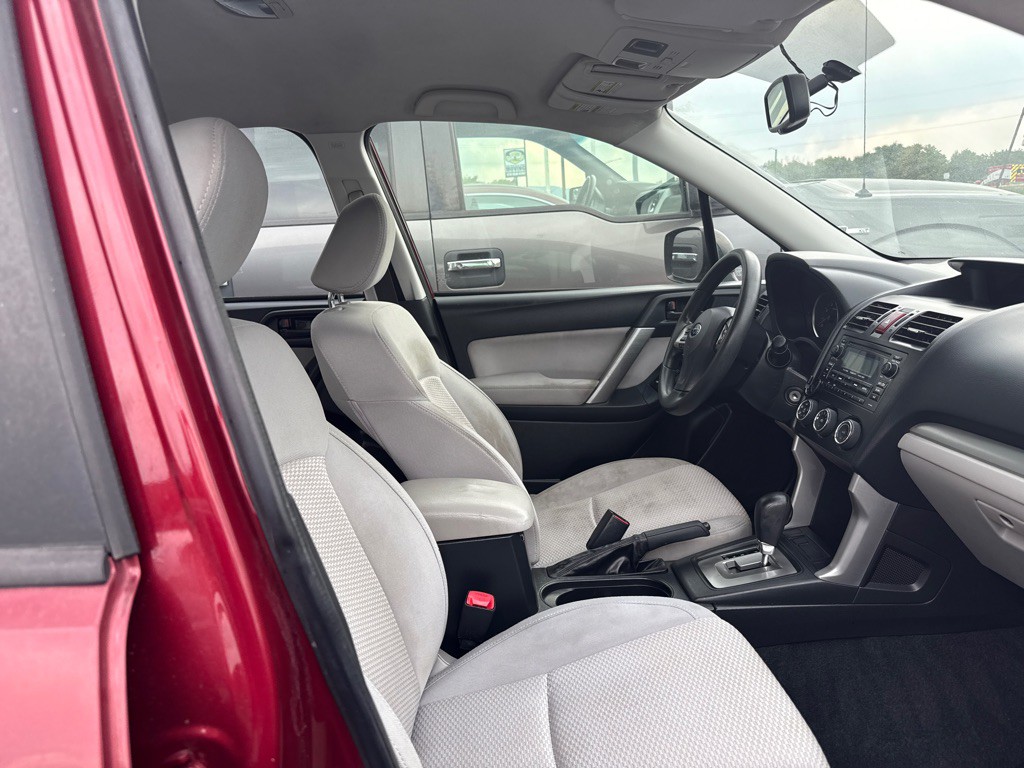 2014 Subaru Forester Image 8