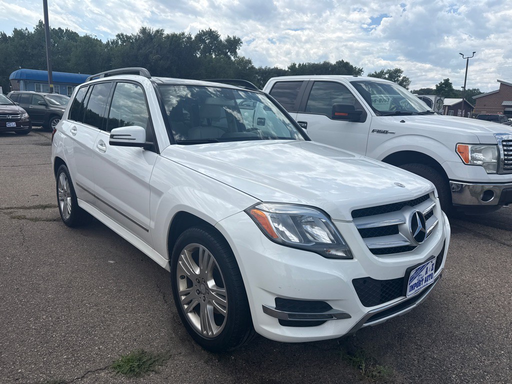 2015 Mercedes-Benz GLK-Class Image 2