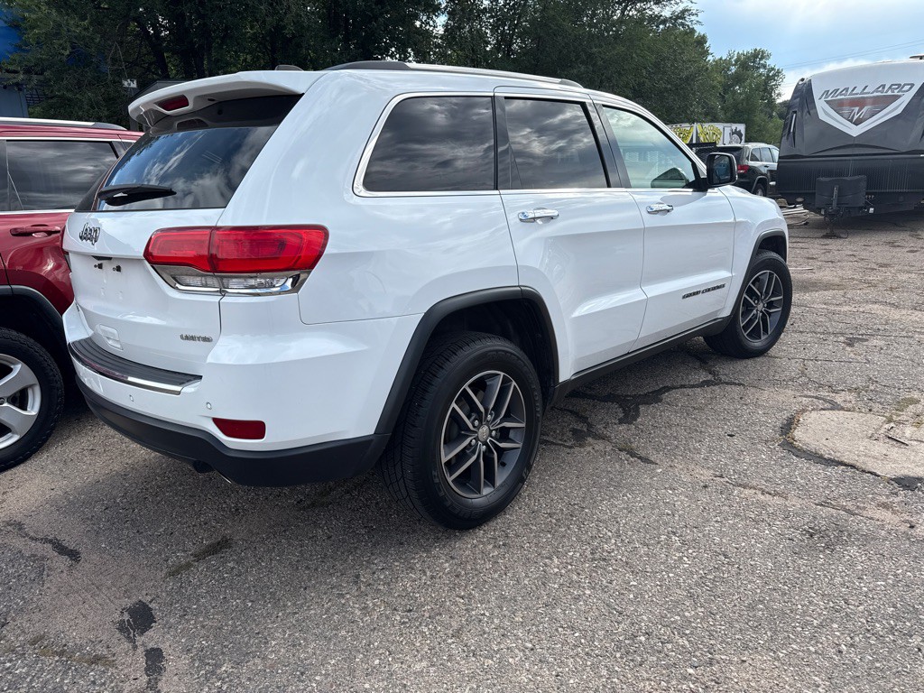 2017 Jeep Grand Cherokee Image 4