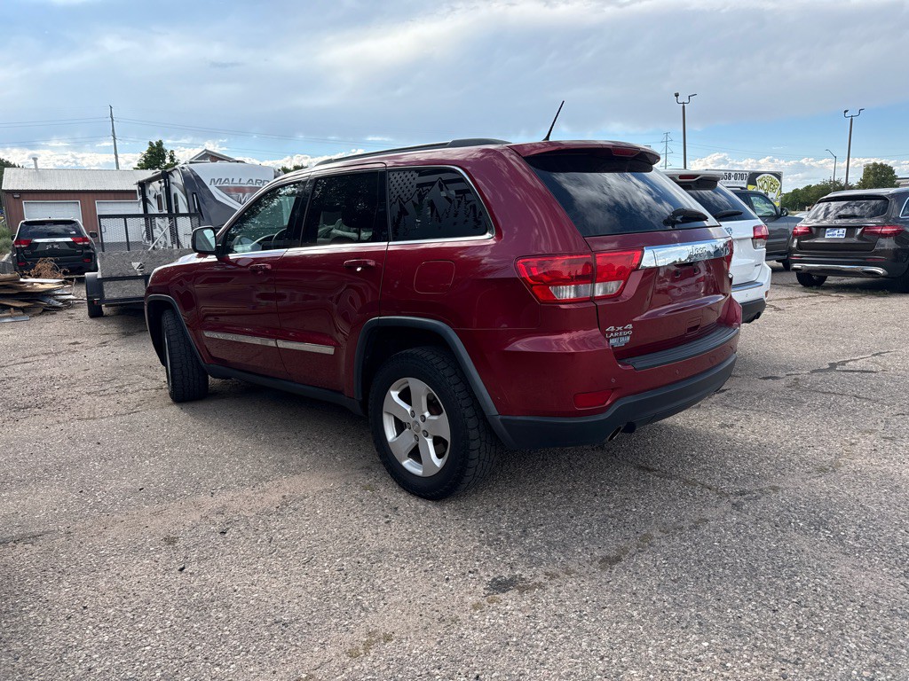 2013 Jeep Grand Cherokee Image 2