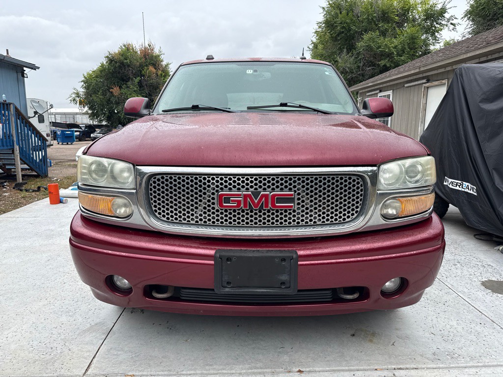 2004 GMC Yukon Image 4