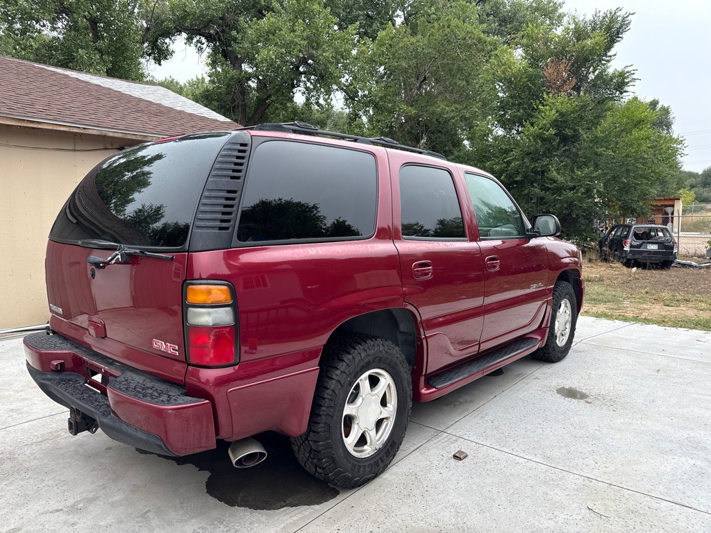 2004 GMC Yukon Image 5