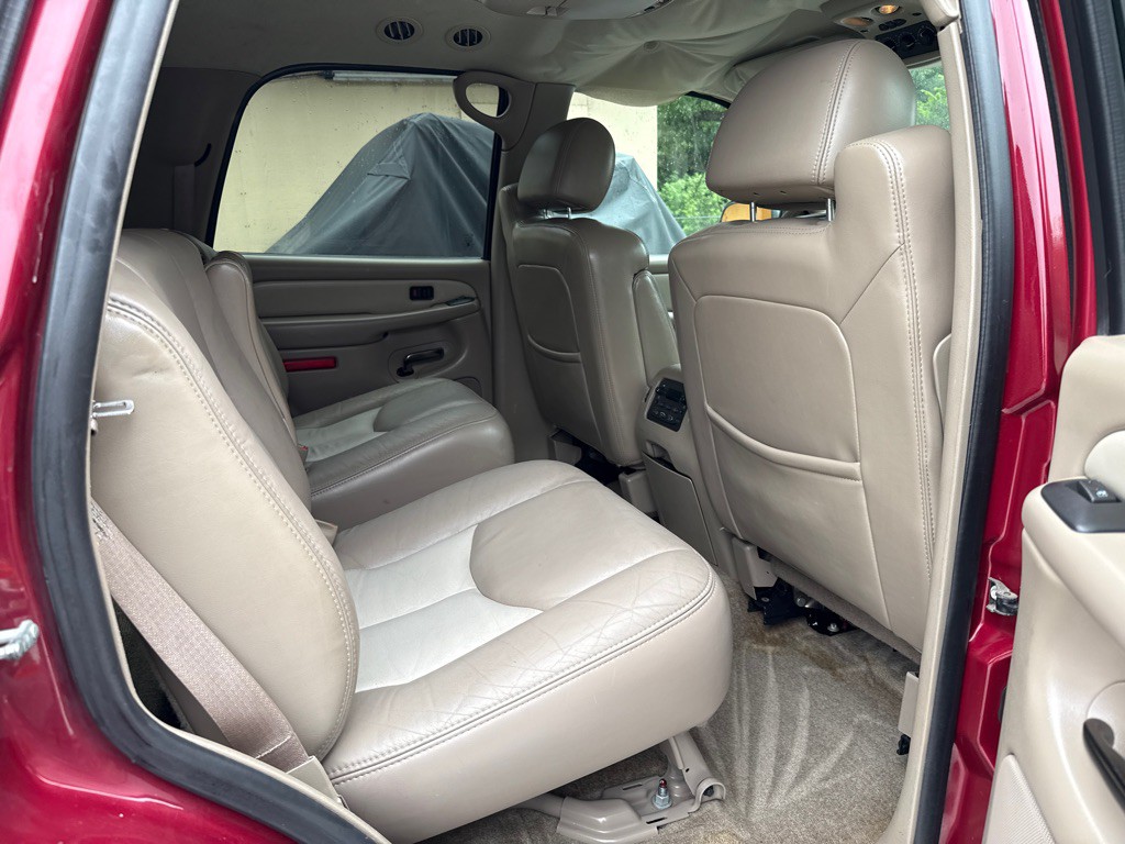 2004 GMC Yukon Image 7