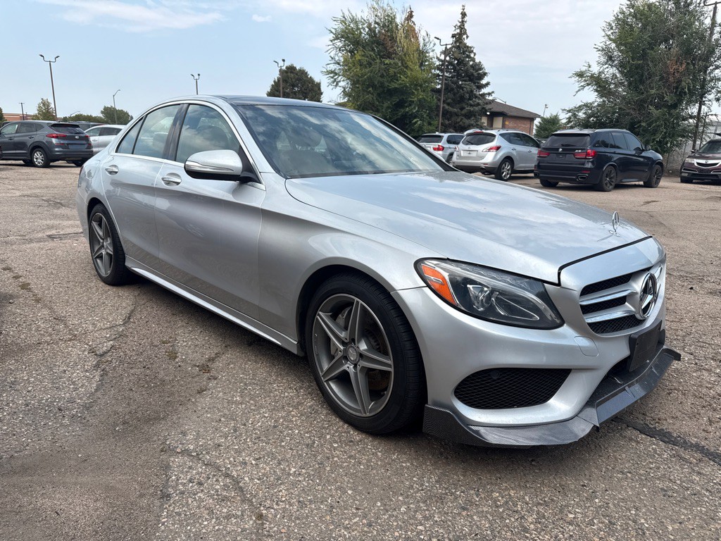 2015 Mercedes-Benz C-Class Image 2