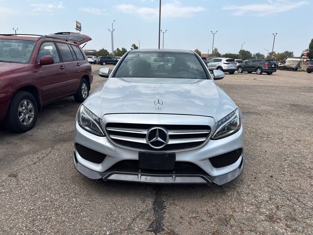 2015 Mercedes-Benz C-Class Image 3