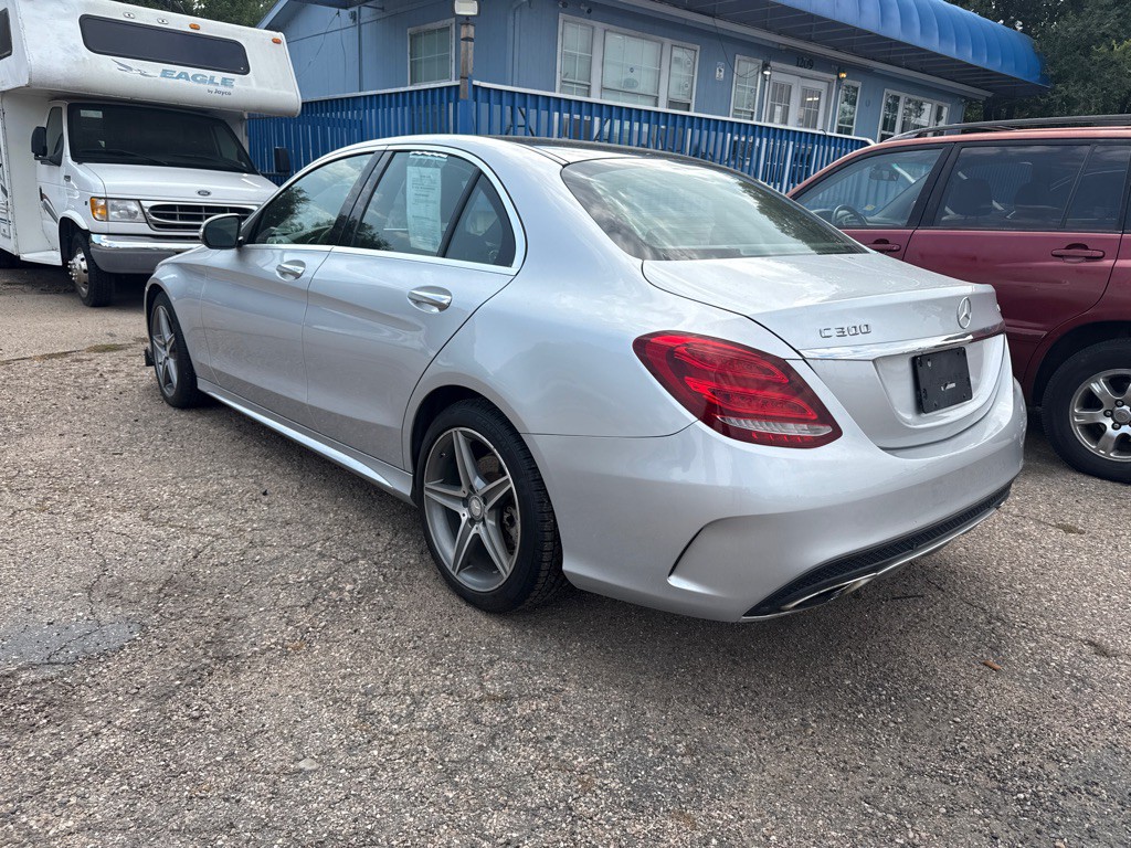 2015 Mercedes-Benz C-Class Image 4