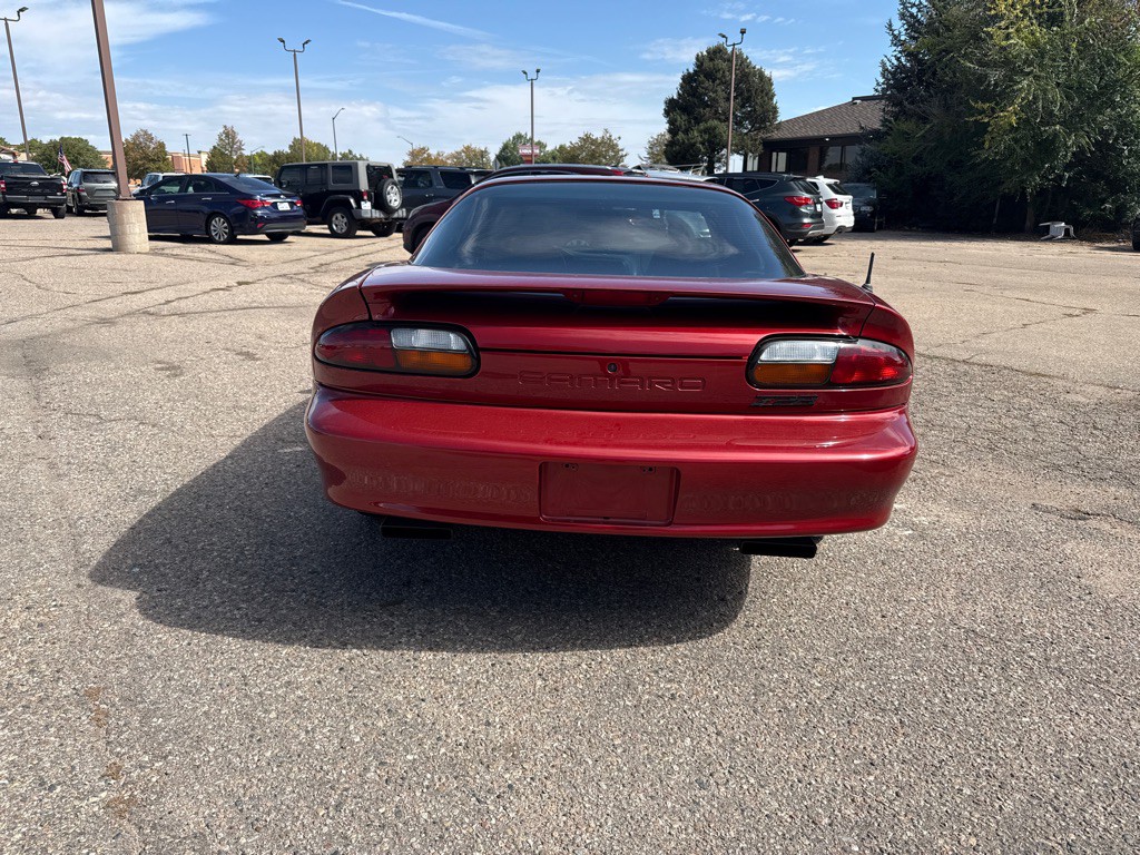 1997 Chevrolet Camaro Image 5