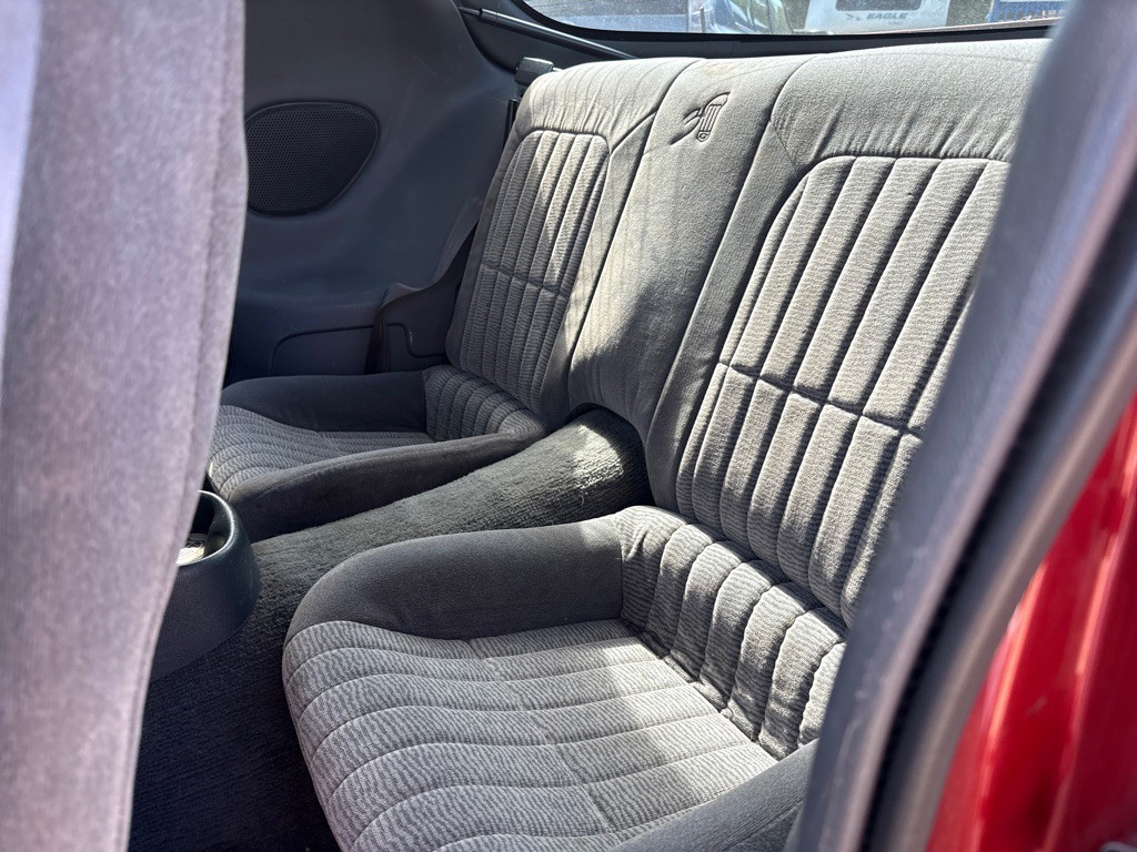 1997 Chevrolet Camaro Image 9