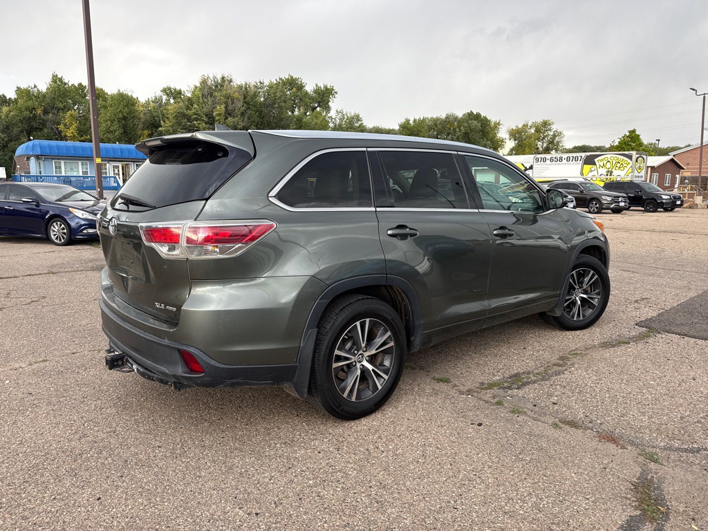 2016 Toyota Highlander Image 5
