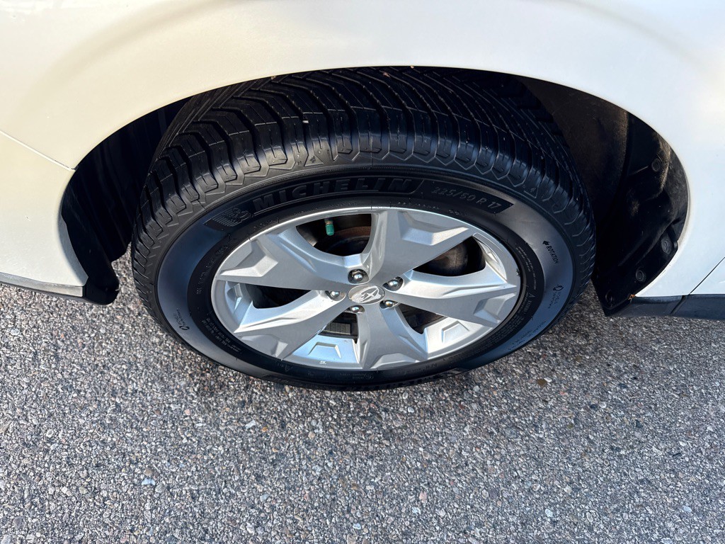 2014 Subaru Forester Image 11