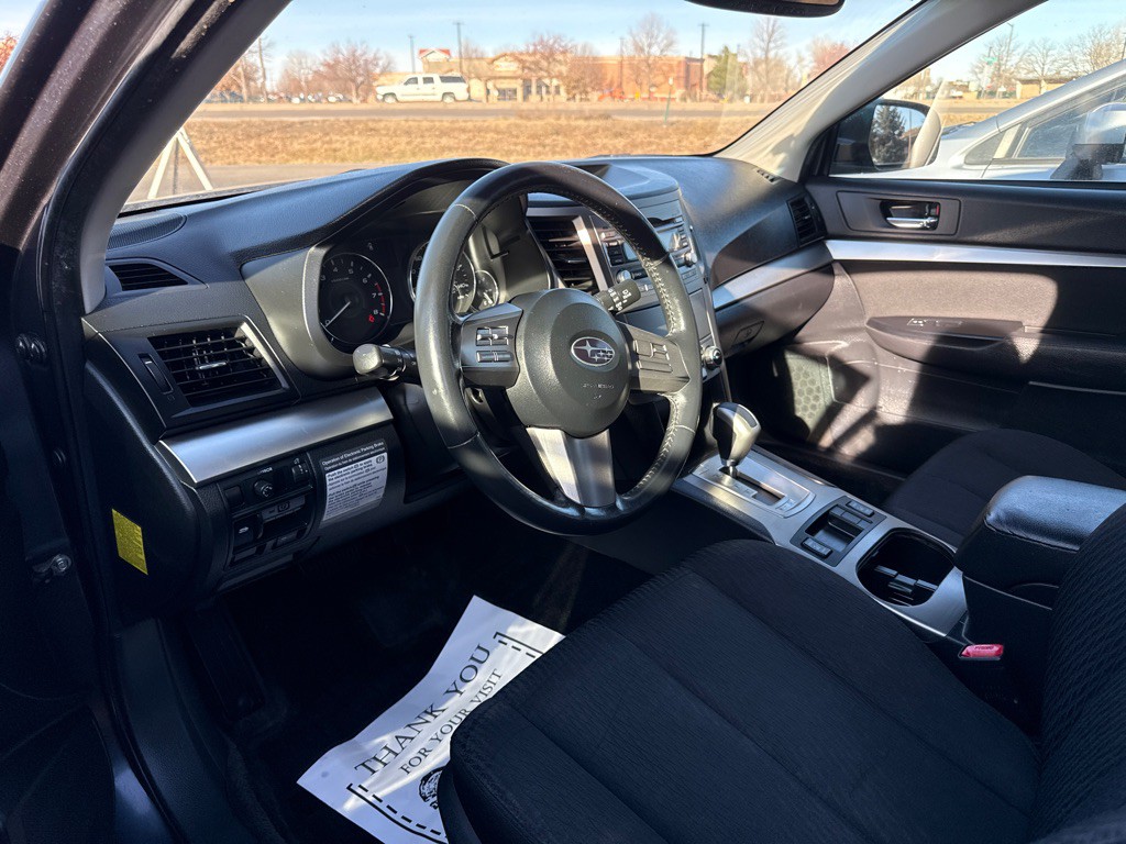 2011 Subaru Outback Image 16