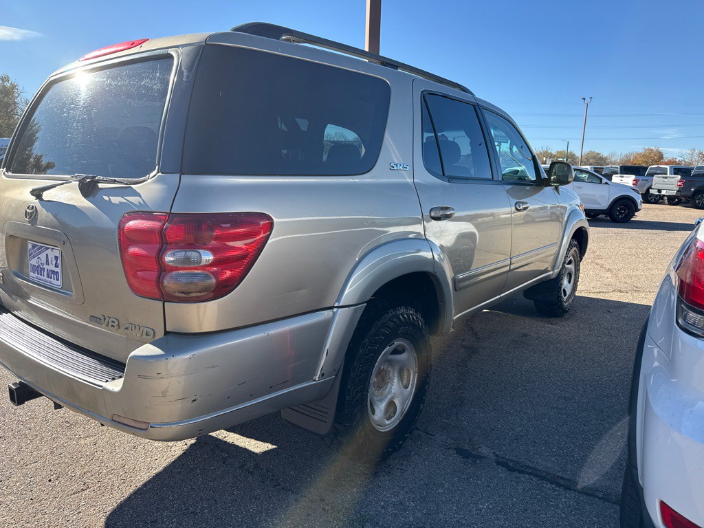 2003 Toyota Sequoia Image 4