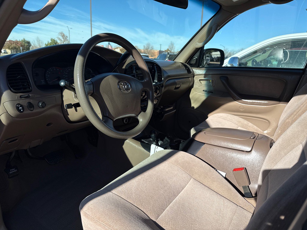 2003 Toyota Sequoia Image 9