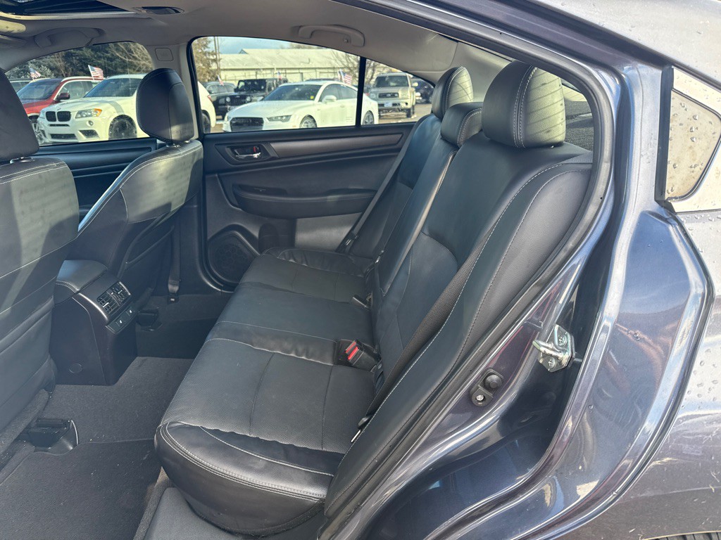 2017 Subaru Legacy Image 7