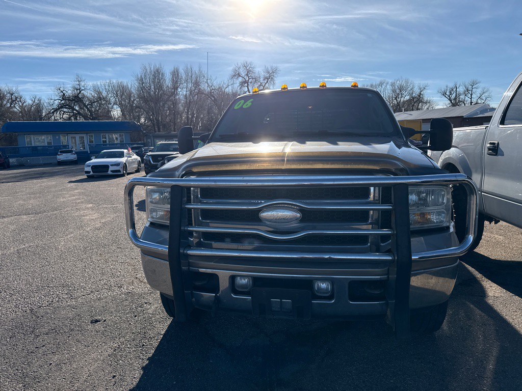 2006 Ford F-350 Image 2