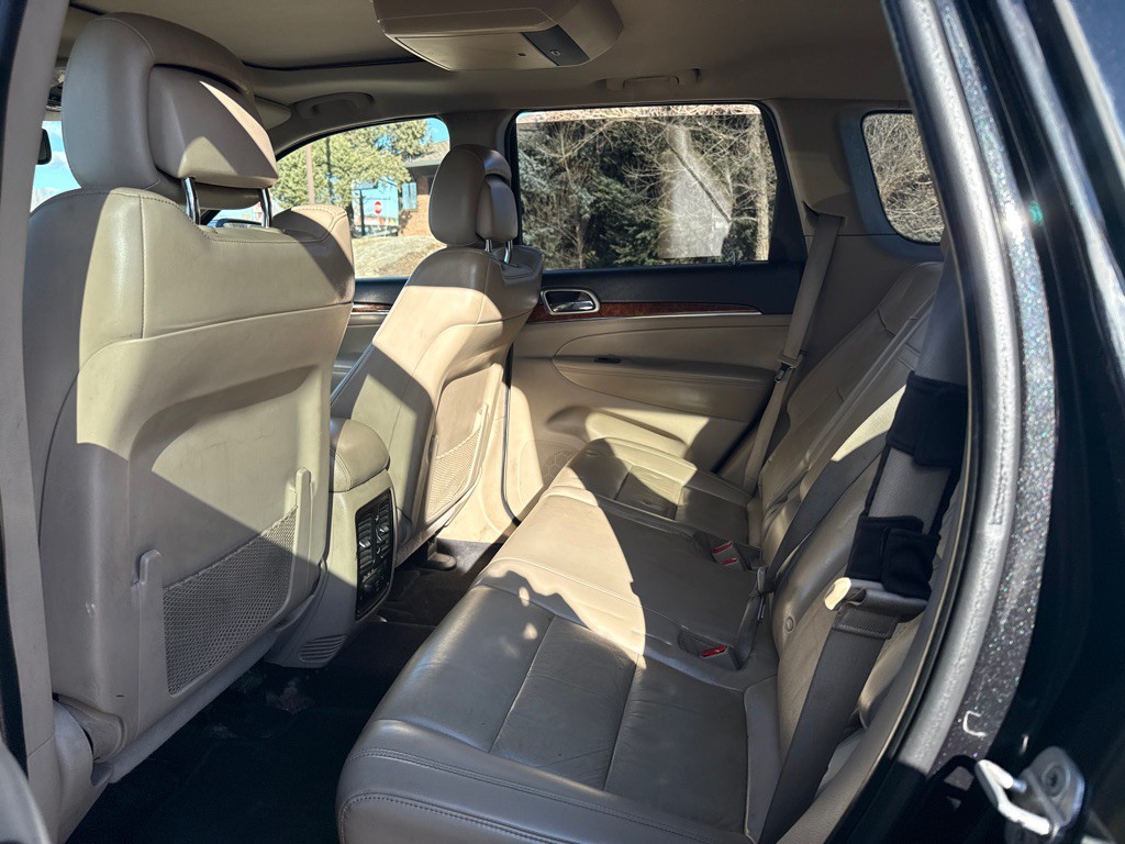 2011 Jeep Grand Cherokee Image 9