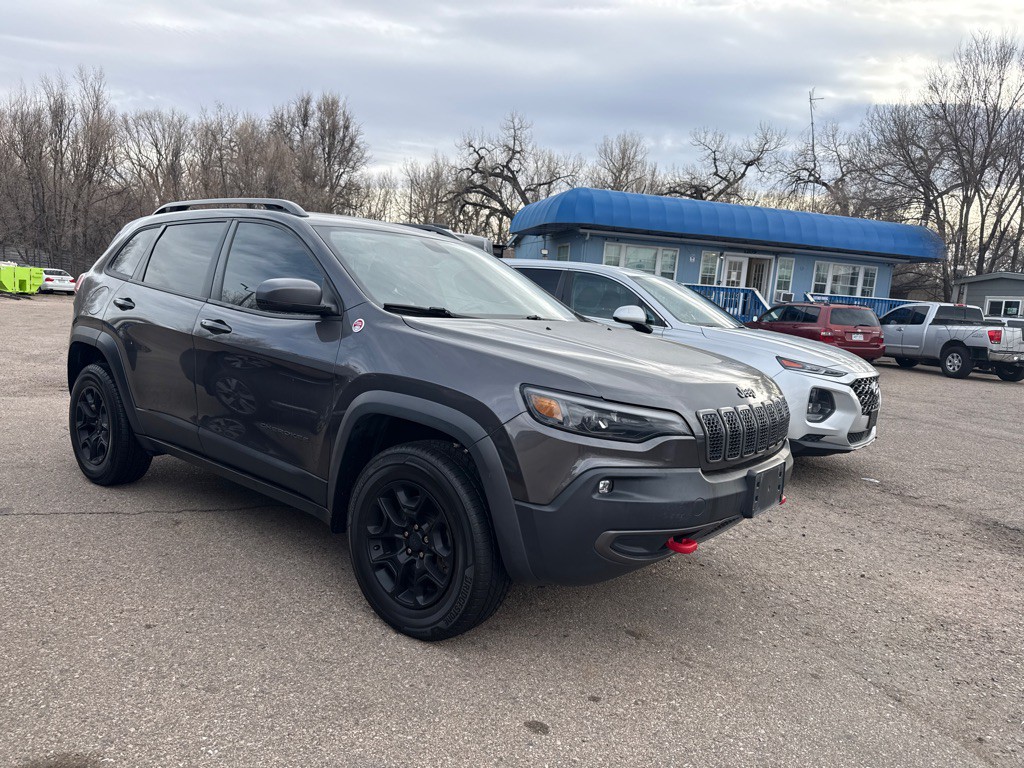 2019 Jeep Cherokee Image 2