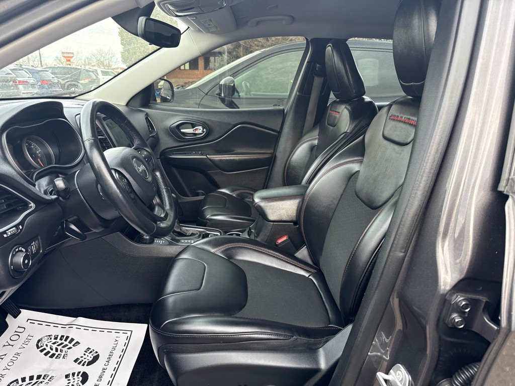 2019 Jeep Cherokee Image 7