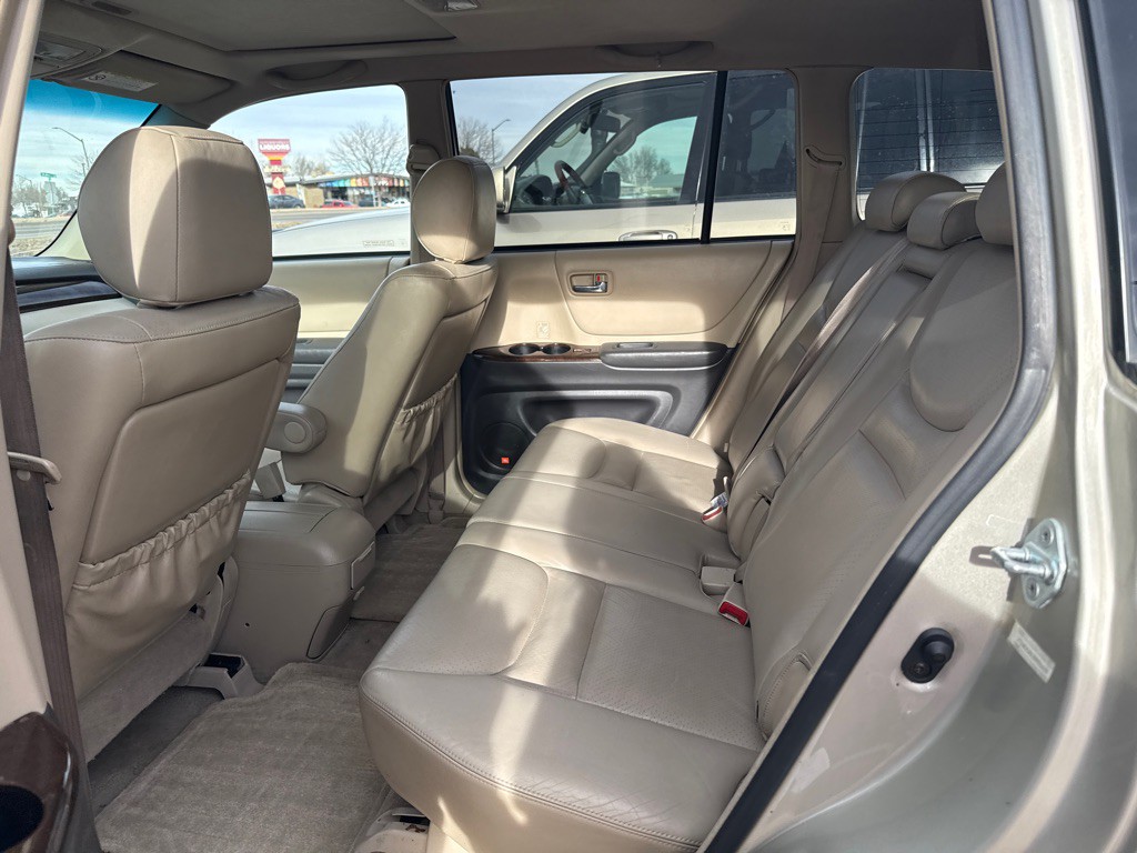 2002 Toyota Highlander Image 9