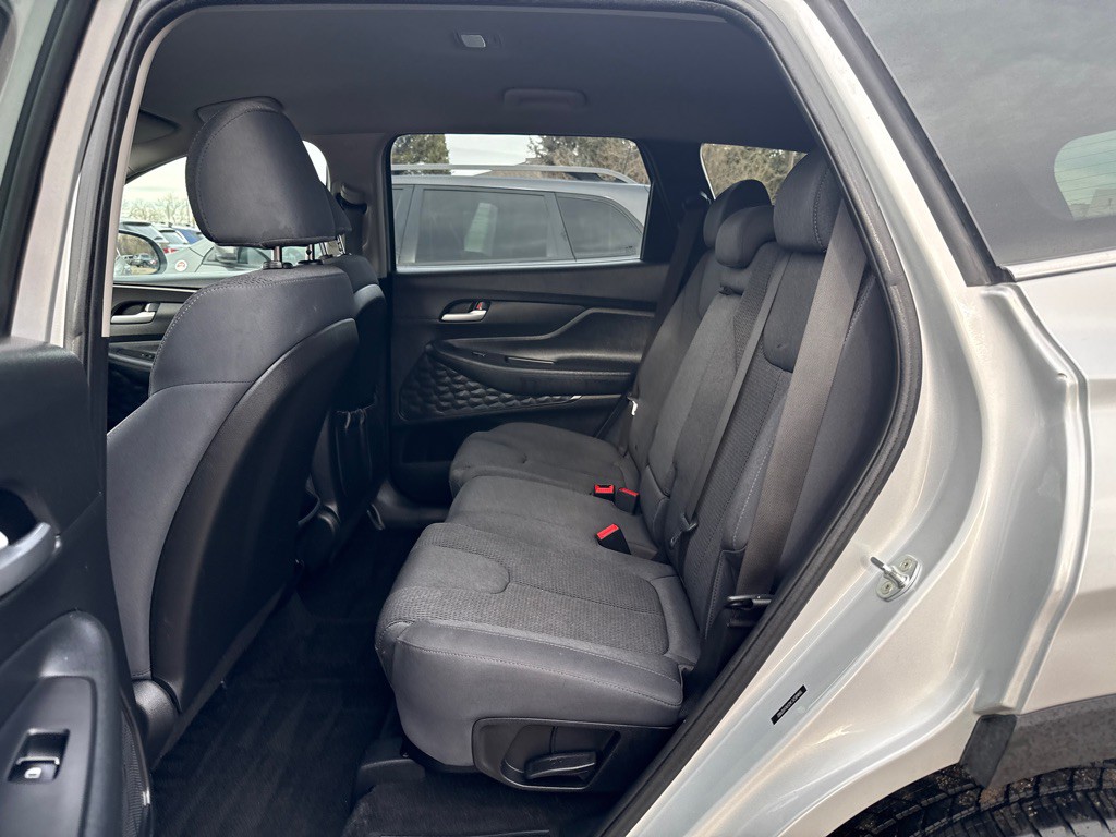 2019 Hyundai Santa Fe Image 10