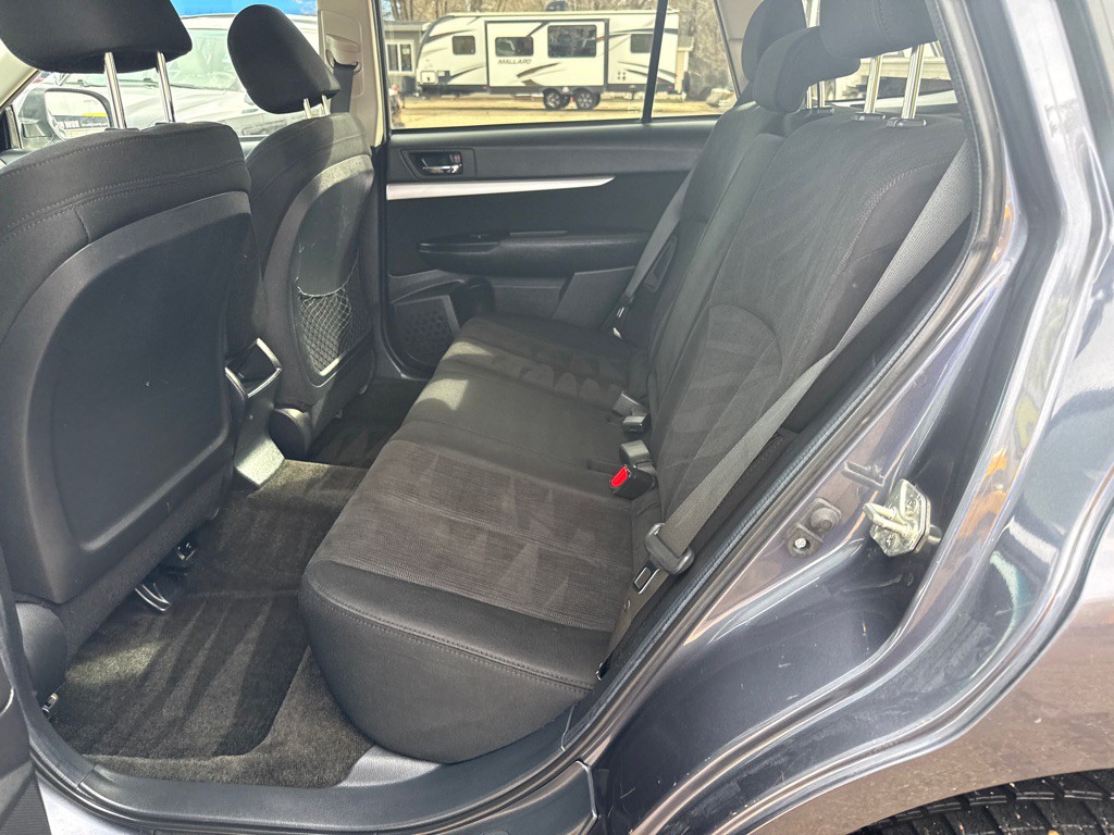 2014 Subaru Outback Image 8