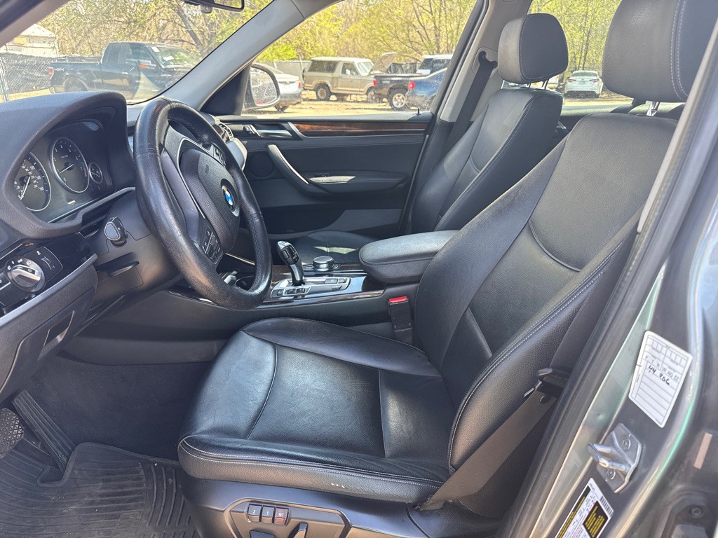 2017 BMW X3 Image 9