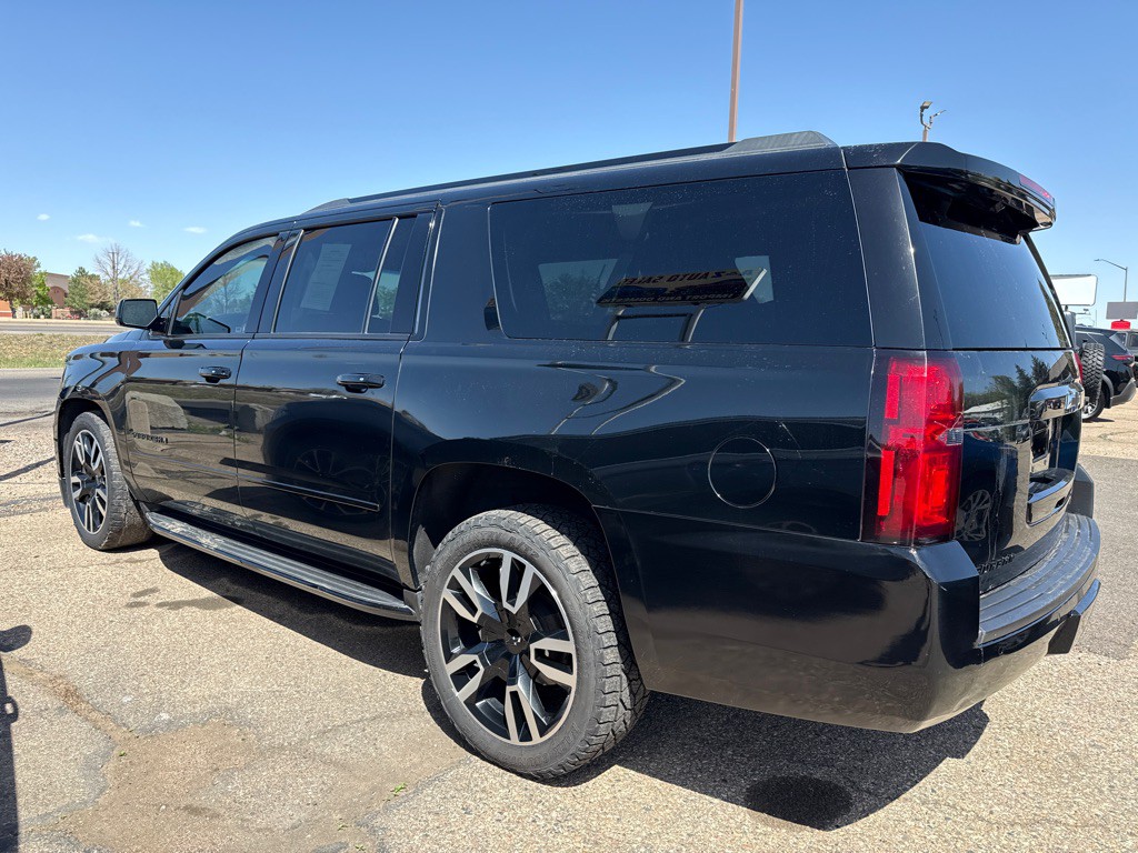 2020 Chevrolet Suburban Image 6