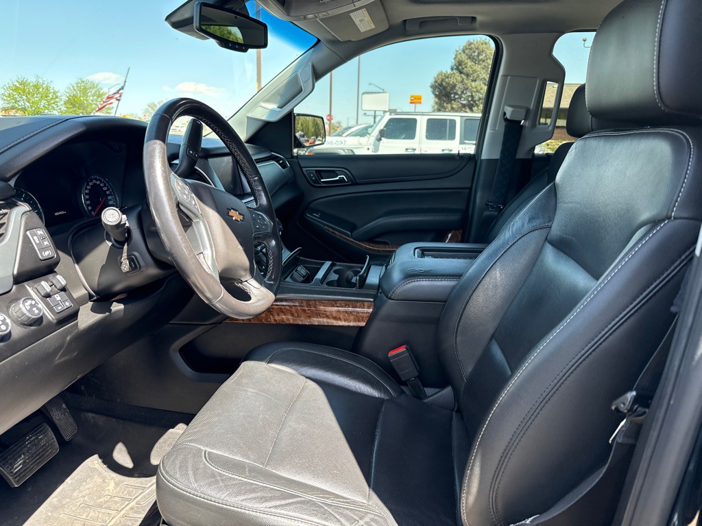 2020 Chevrolet Suburban Image 7