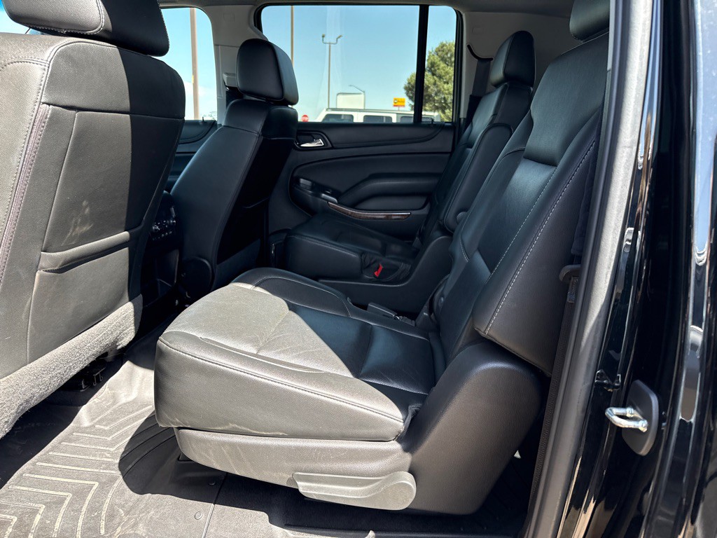 2020 Chevrolet Suburban Image 10