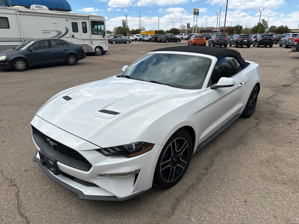 2020 Ford Mustang Image 2